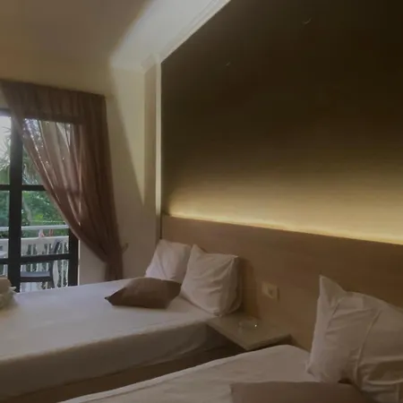 Marinos Aparthotel *
